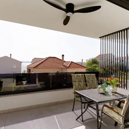Luma Diklo - Classic One Bedroom With Sea View * 扎达尔